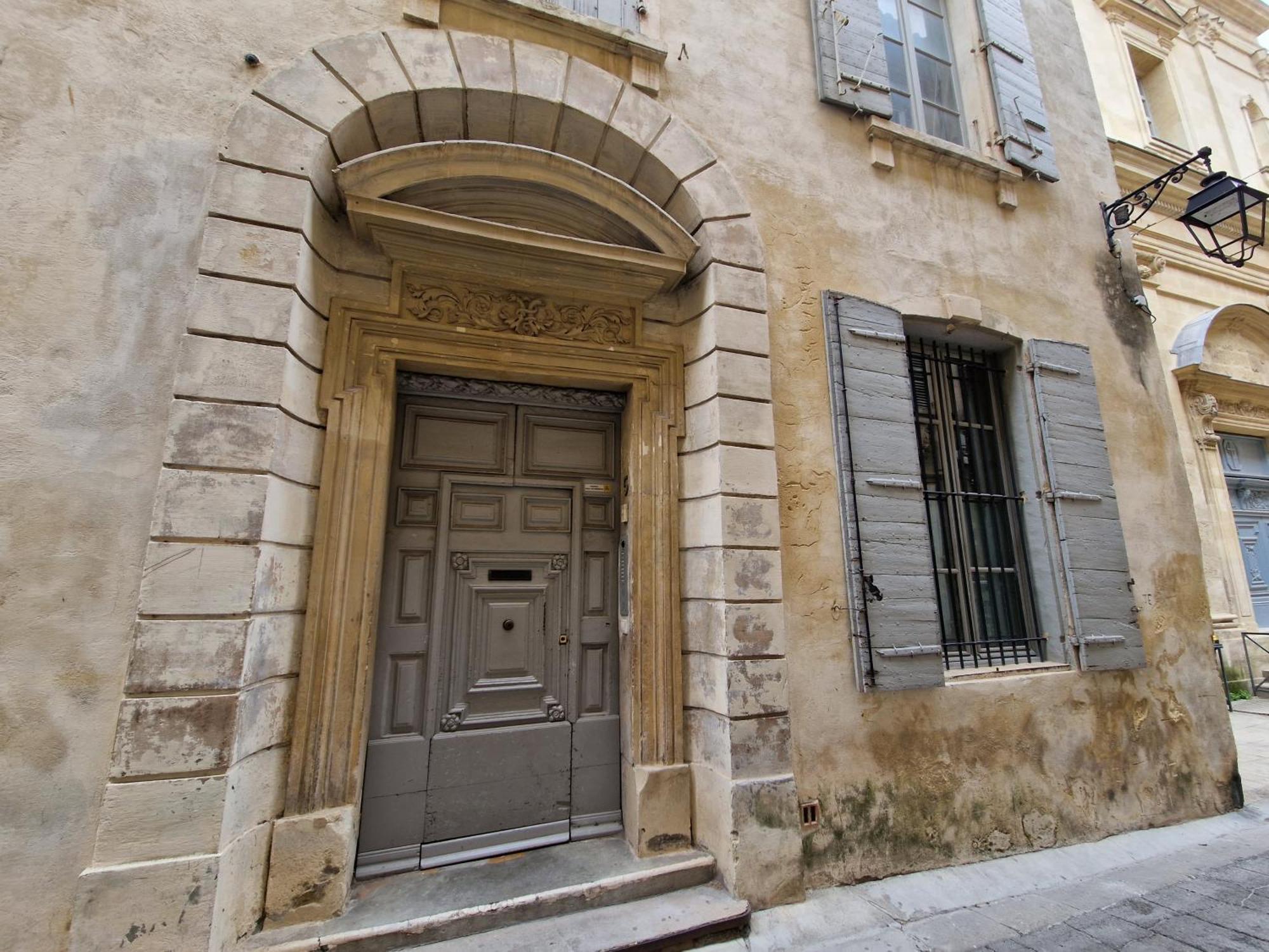 Appartement à deux pas de la place du forum Arles Esterno foto